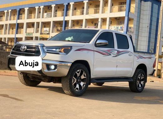 Toyota Hilux 2024