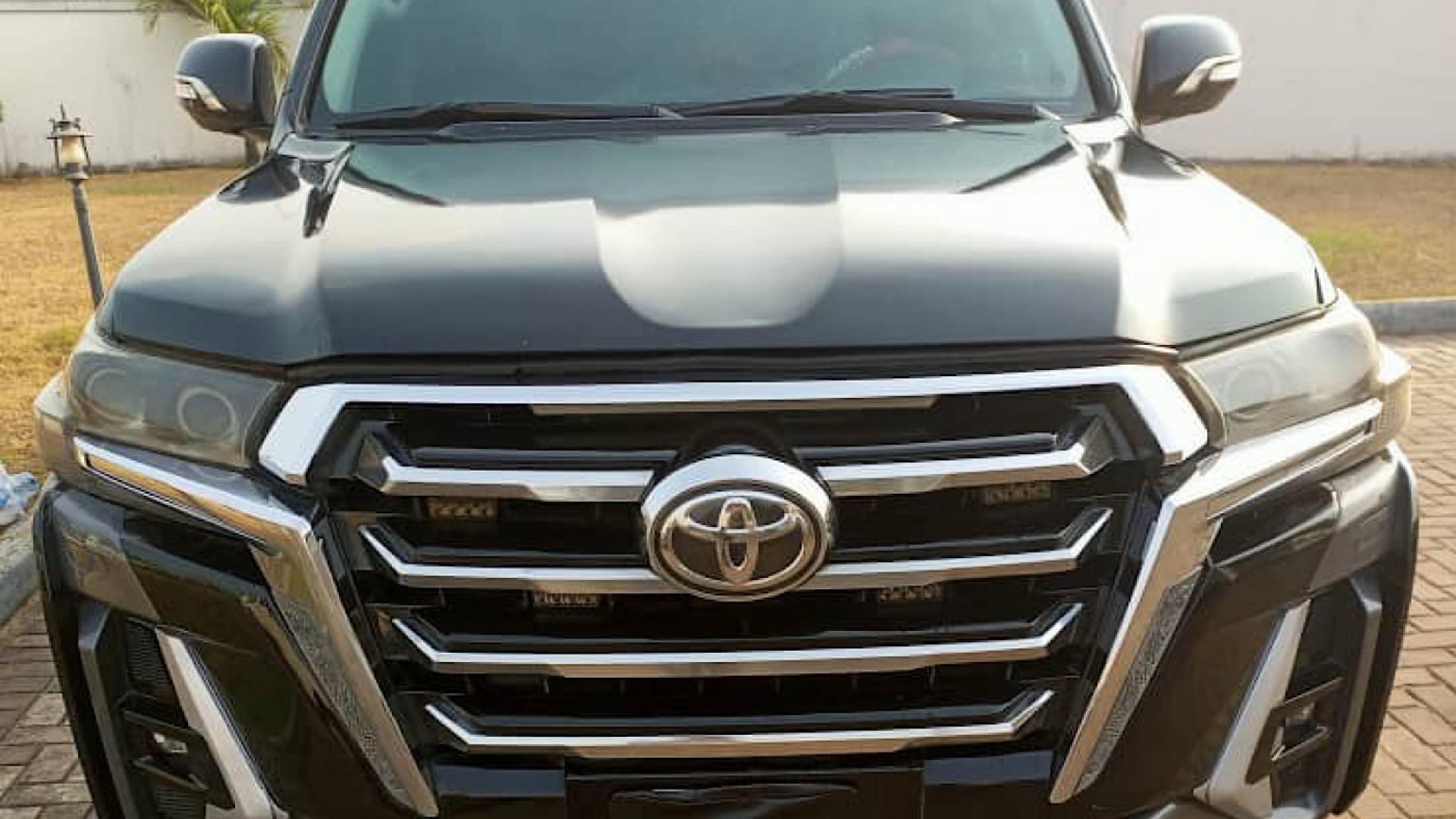 Toyota Land Cruiser