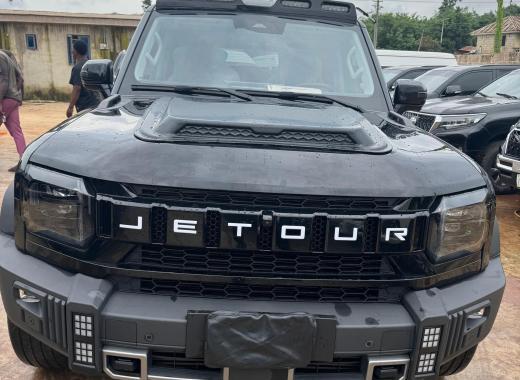 2024 Black Jetour T2